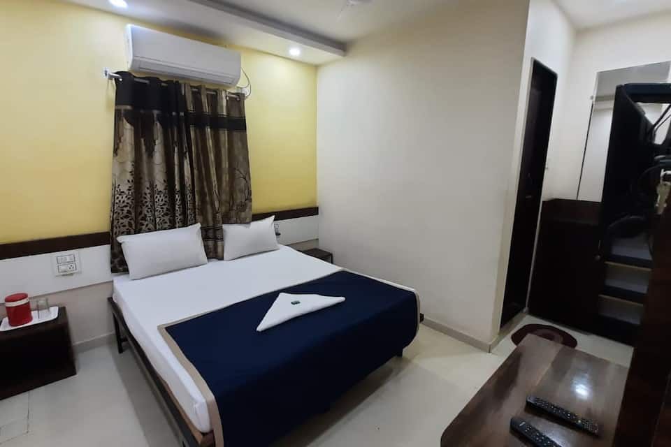 Hotel Royal Treat Deluxe AC Room 5