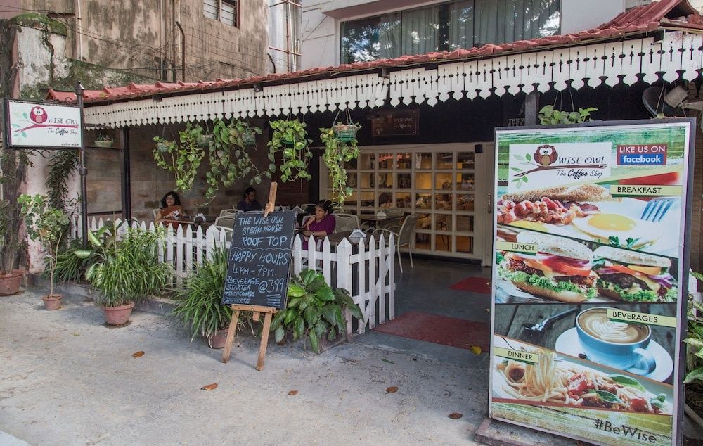 undefined Wise Owl Comfotel 8