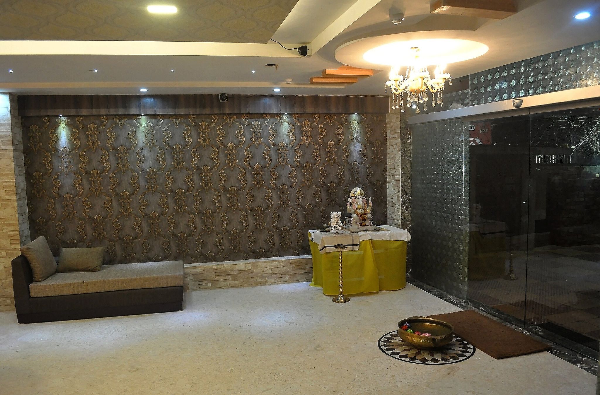 undefined Hotel Eastern Plaza 3