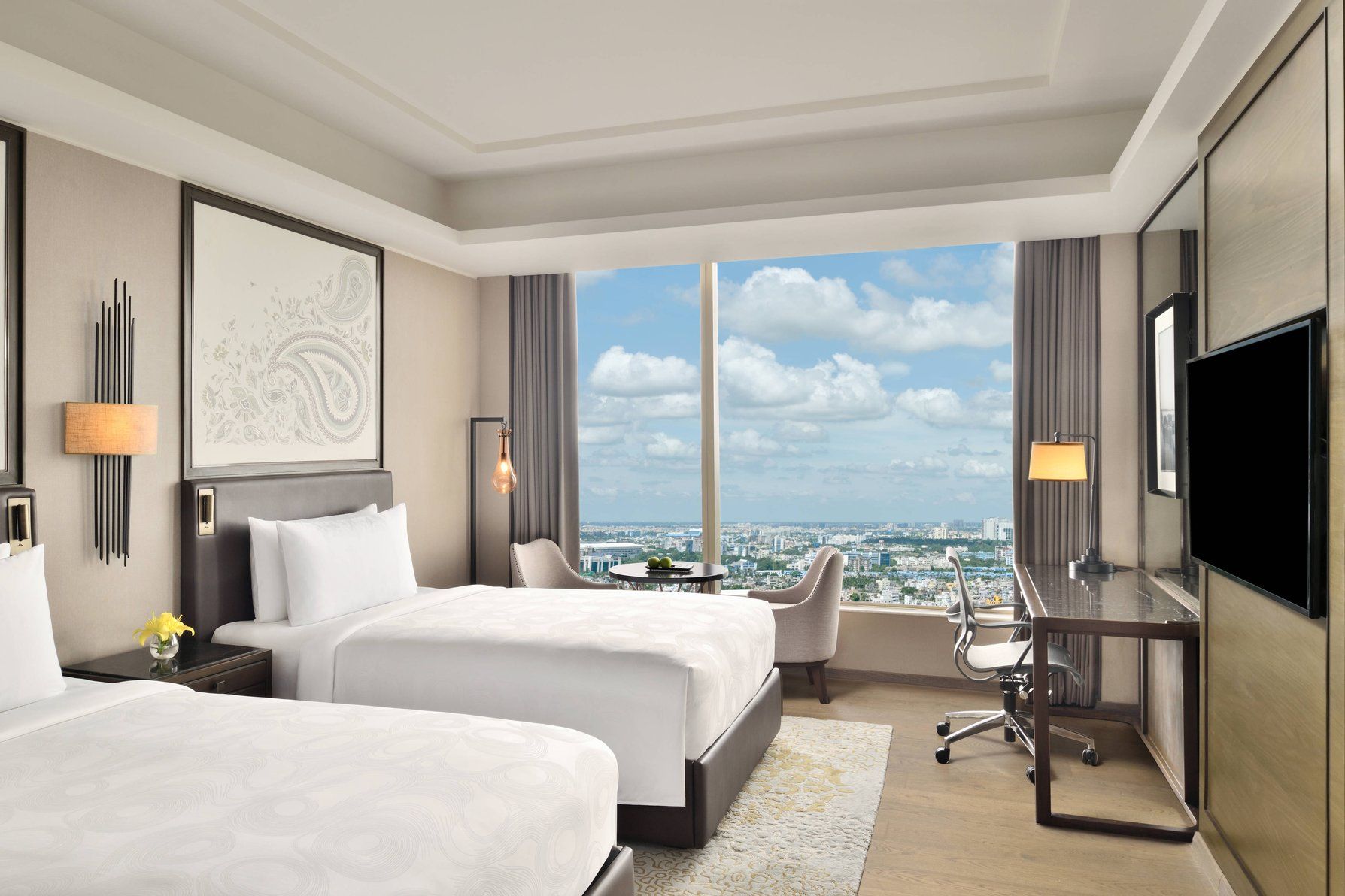 Deluxe Twin/Twin Guest Room