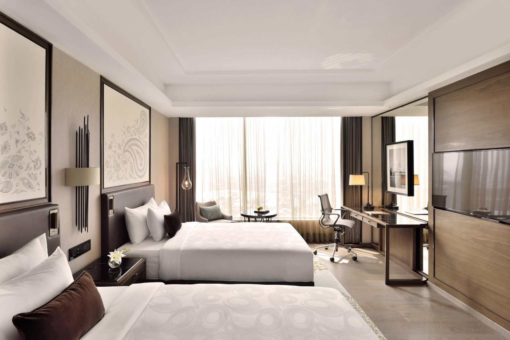 Deluxe Twin/Twin Guest Room