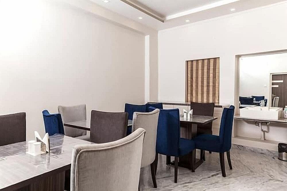 undefined Simi International - The Imperial 2
