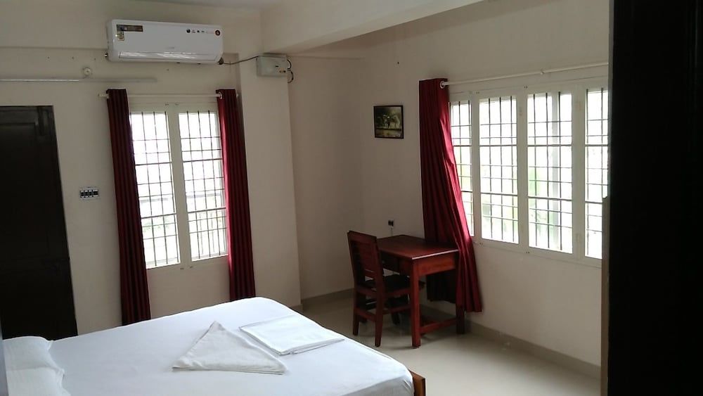 Indeevaram Residency Executive Apartment, 1 Bedroom, Non Smoking, Kitchen 9
