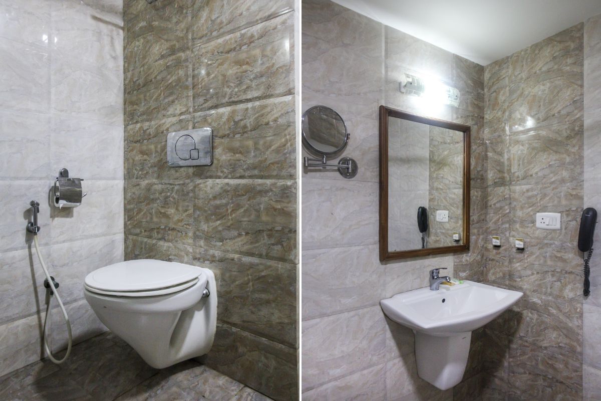 SPS Kingsway Deluxe Room AC 17
