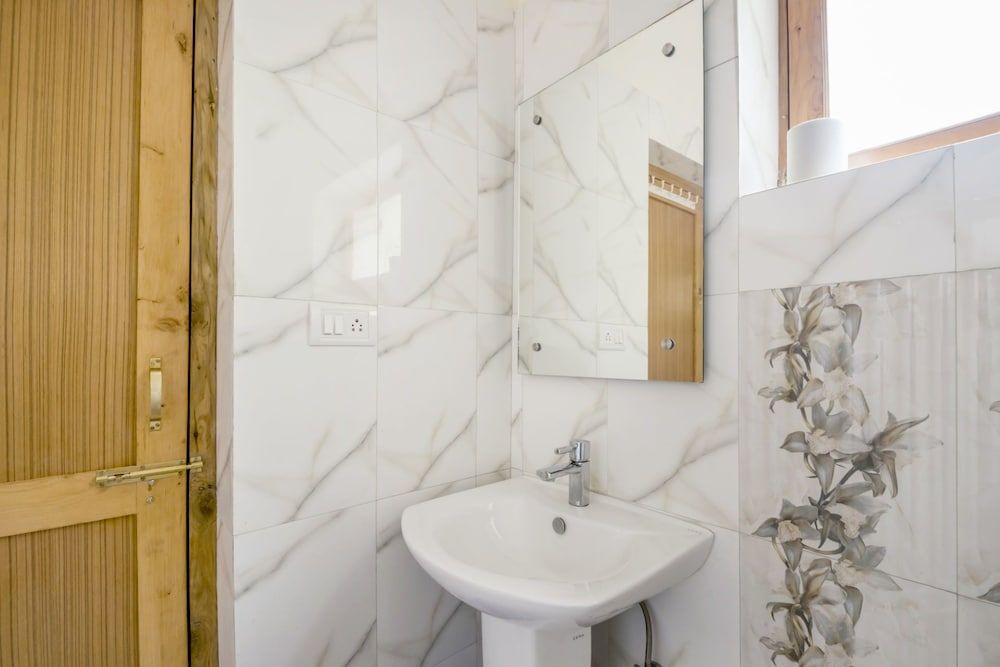 GuestHouser 1 BR Guest house 9202 Classic Duplex, 1 Double Bed 14