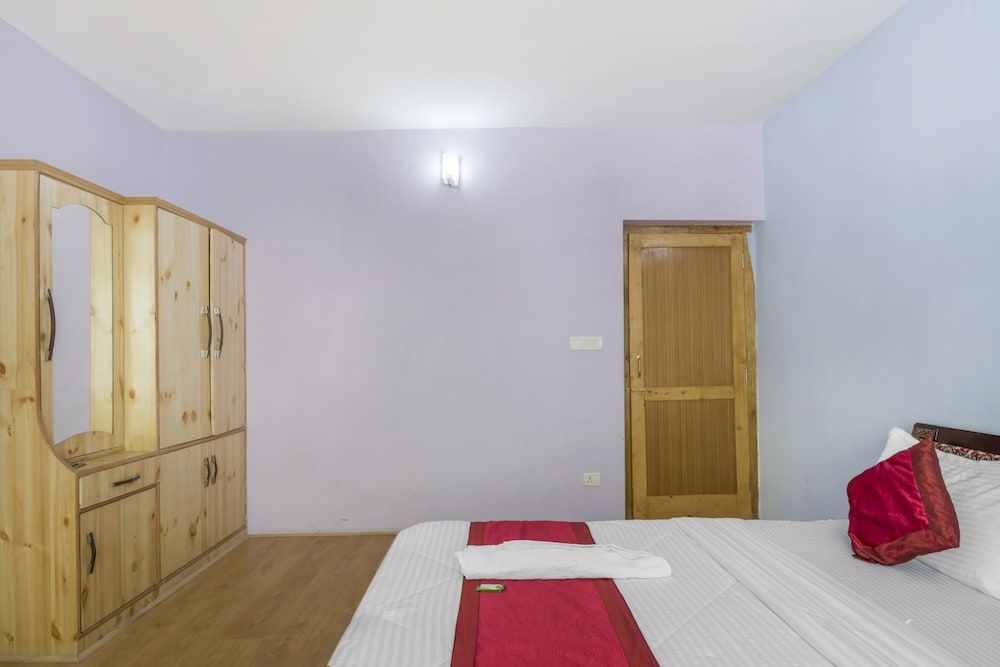 GuestHouser 1 BR Guest house 9202 Classic Duplex, 1 Double Bed 7