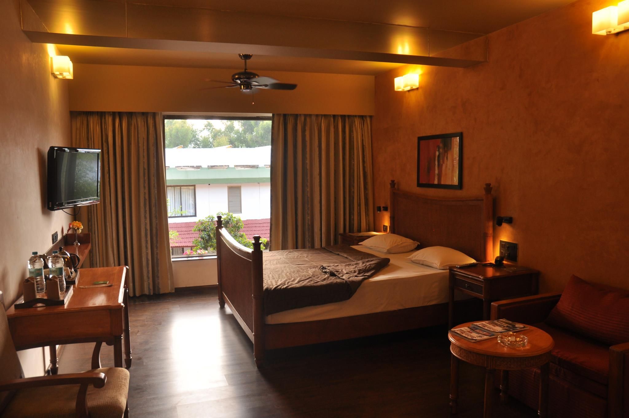 SAJ ON THE MOUNTAIN MAHABALESHWAR