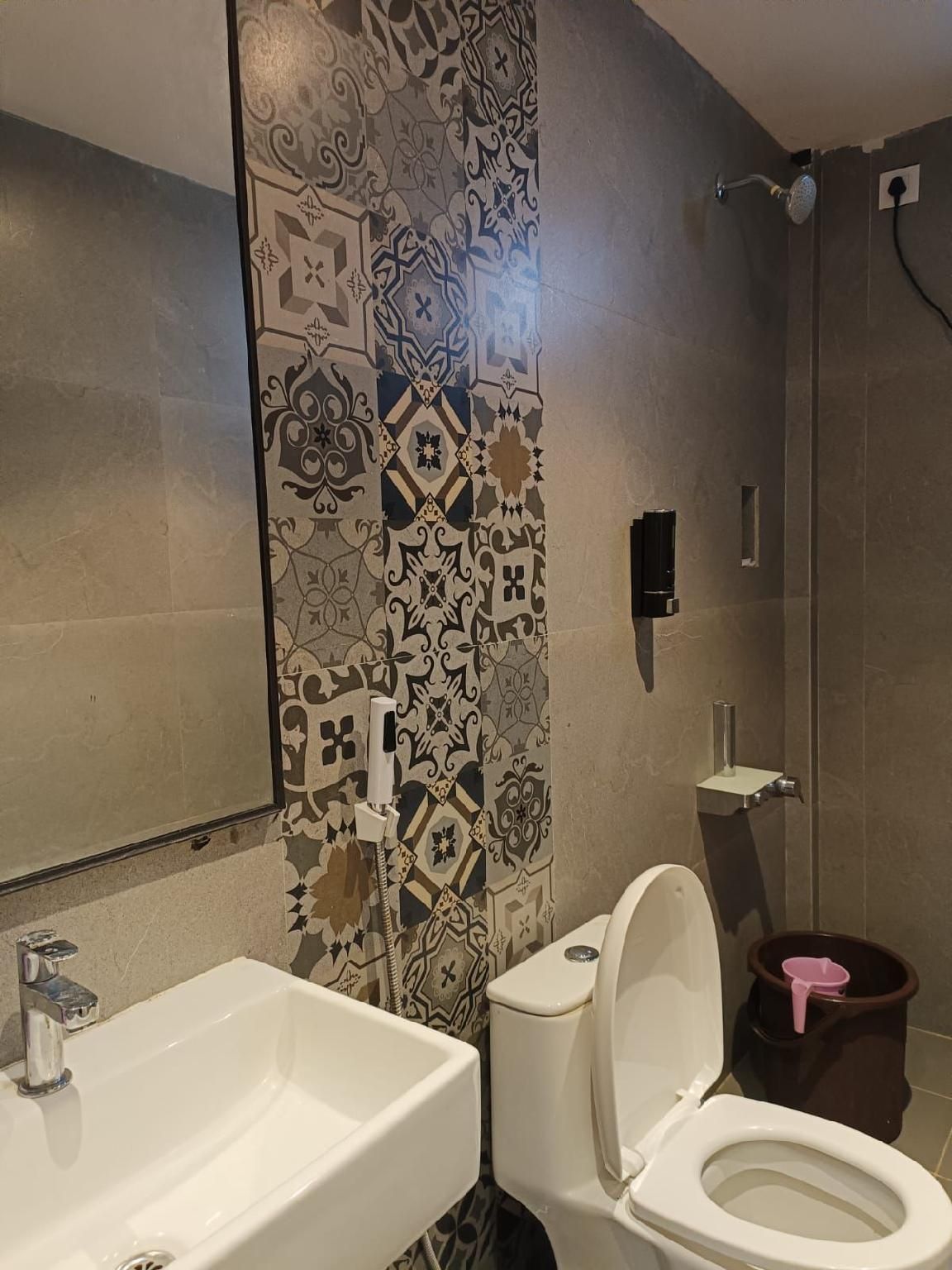 Junior Suite - 1 King Bed with Balcony