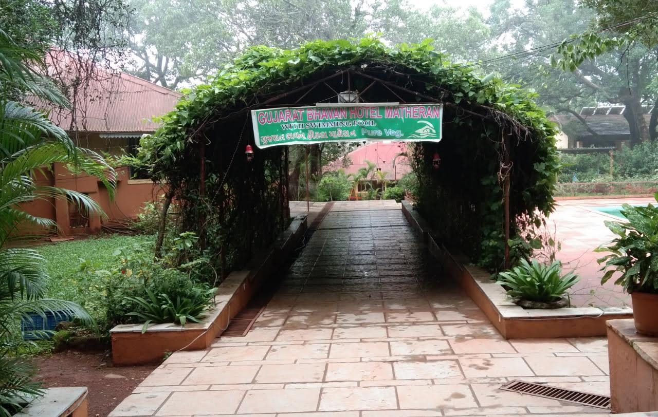 undefined Gujarat Bhavan Hotel, Matheran 6