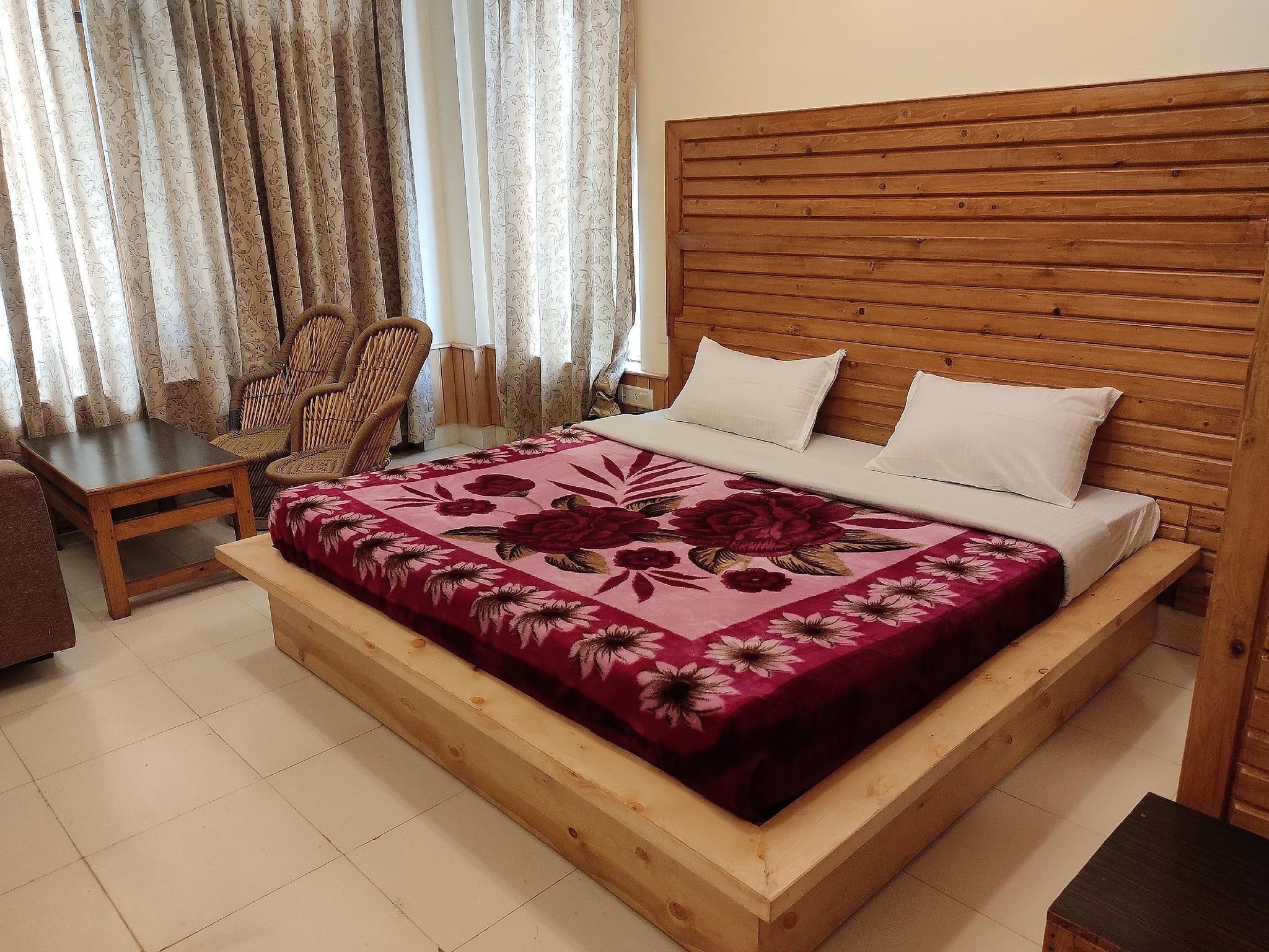 Greenwoods Inn Mcleodganj Budget Room (Non-View) 2