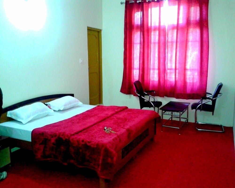 undefined Midway Resort 5