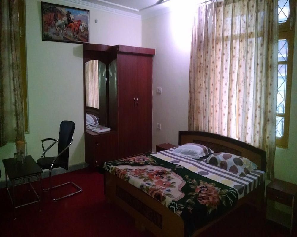 undefined Midway Resort 8