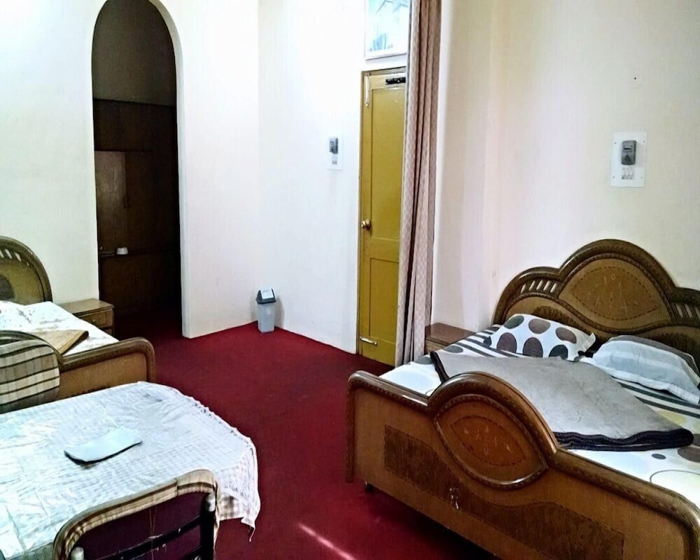 undefined Midway Resort 9