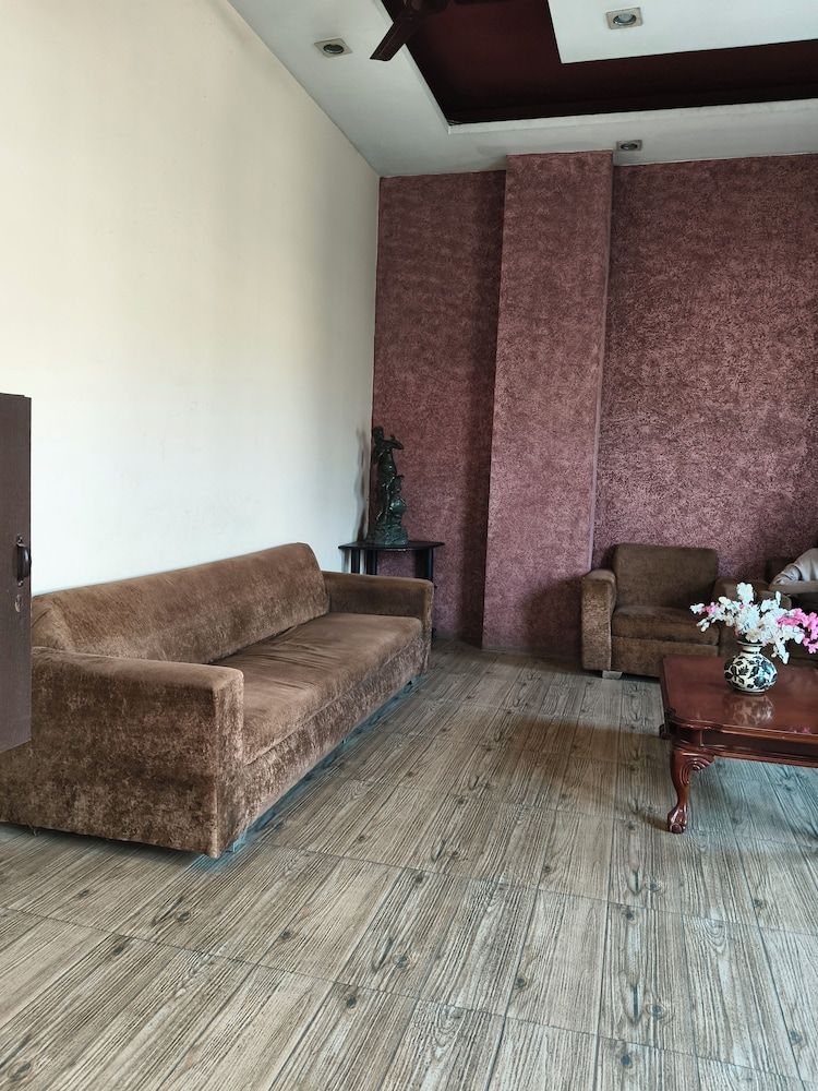 undefined Park Square Hotel And Banquet 2