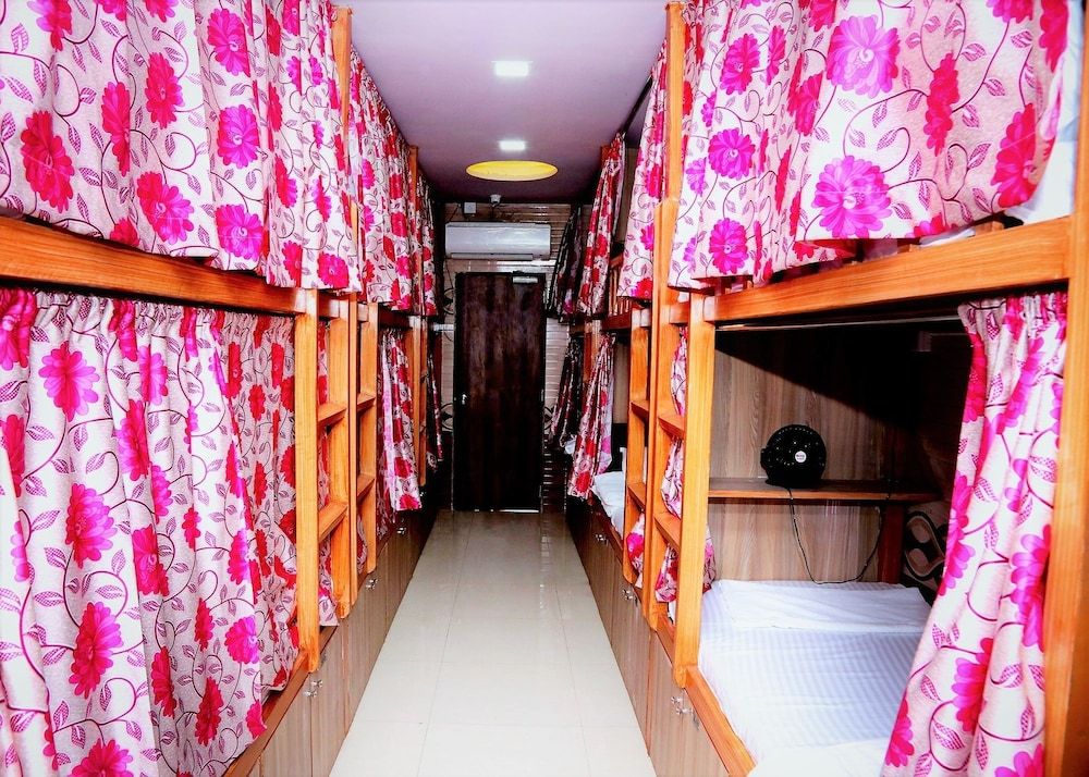 Delta Dormitory - Hostel Shared Dormitory, Women only, Non Smoking, Hill View
