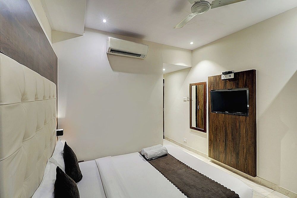 HOTEL AK INTERNATIONAL Deluxe Double Room 9