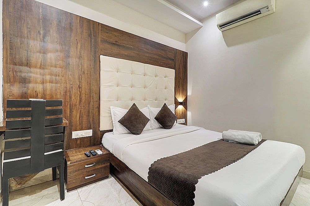 HOTEL AK INTERNATIONAL Deluxe Double Room 11