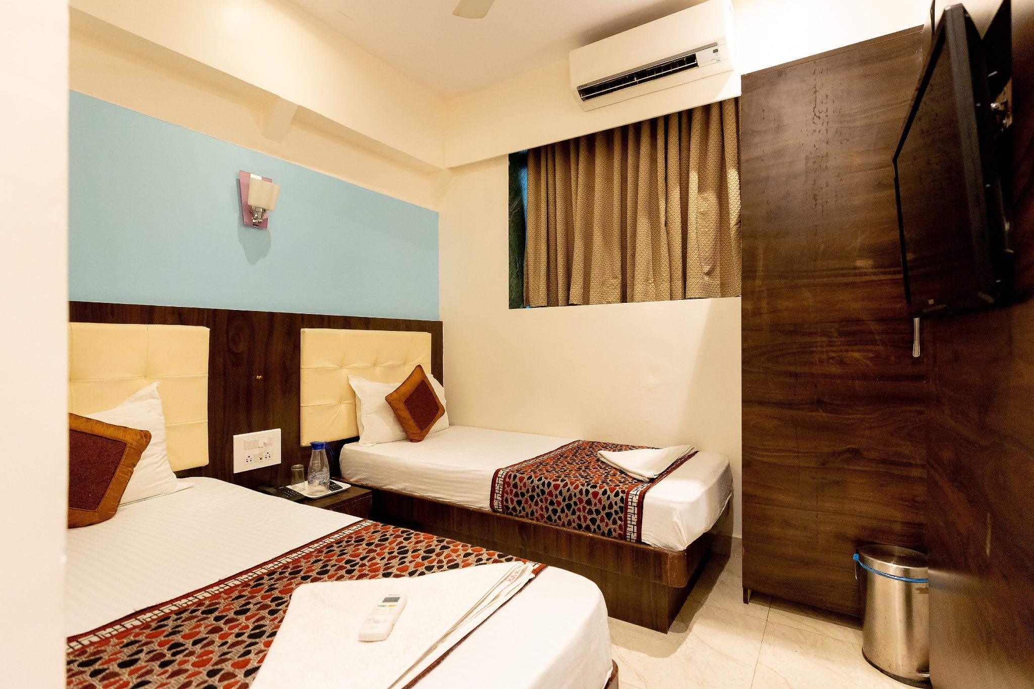 HOTEL AK INTERNATIONAL Deluxe Triple Room 7