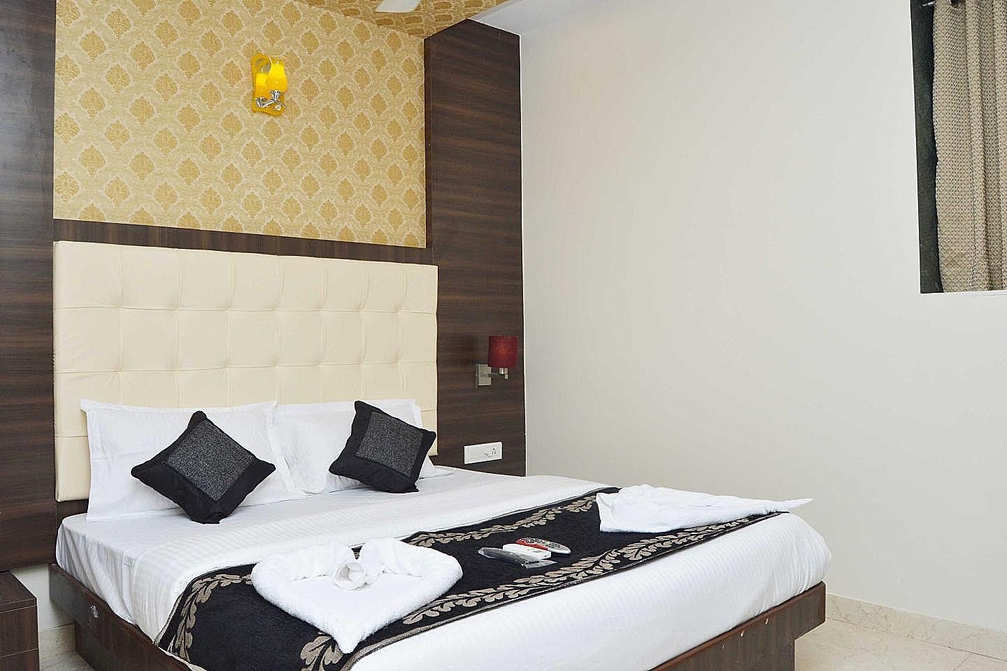 HOTEL AK INTERNATIONAL Deluxe Double Room 17