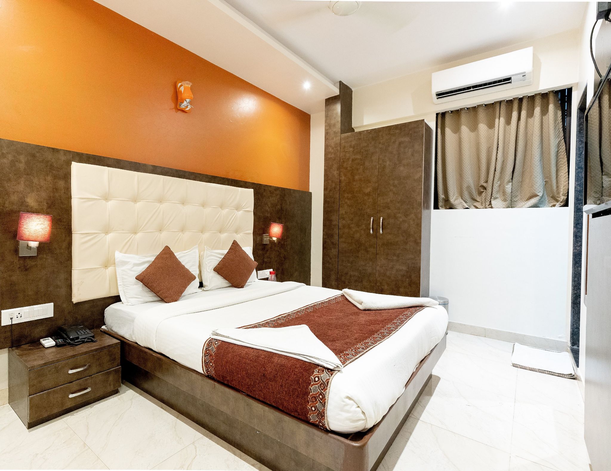 HOTEL AK INTERNATIONAL Deluxe Double Room 15