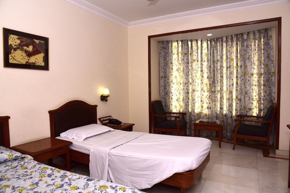 Hotel Atithi Deluxe Double Room, 2 Twin Beds, City View 2