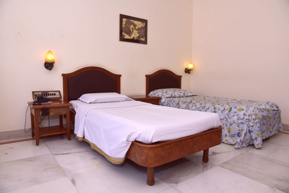 Hotel Atithi Deluxe Double Room, 2 Twin Beds, City View
