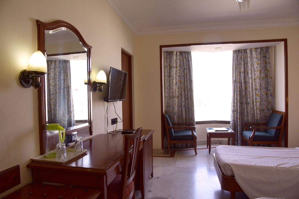 Hotel Atithi Deluxe Double Room, 2 Twin Beds, City View 9