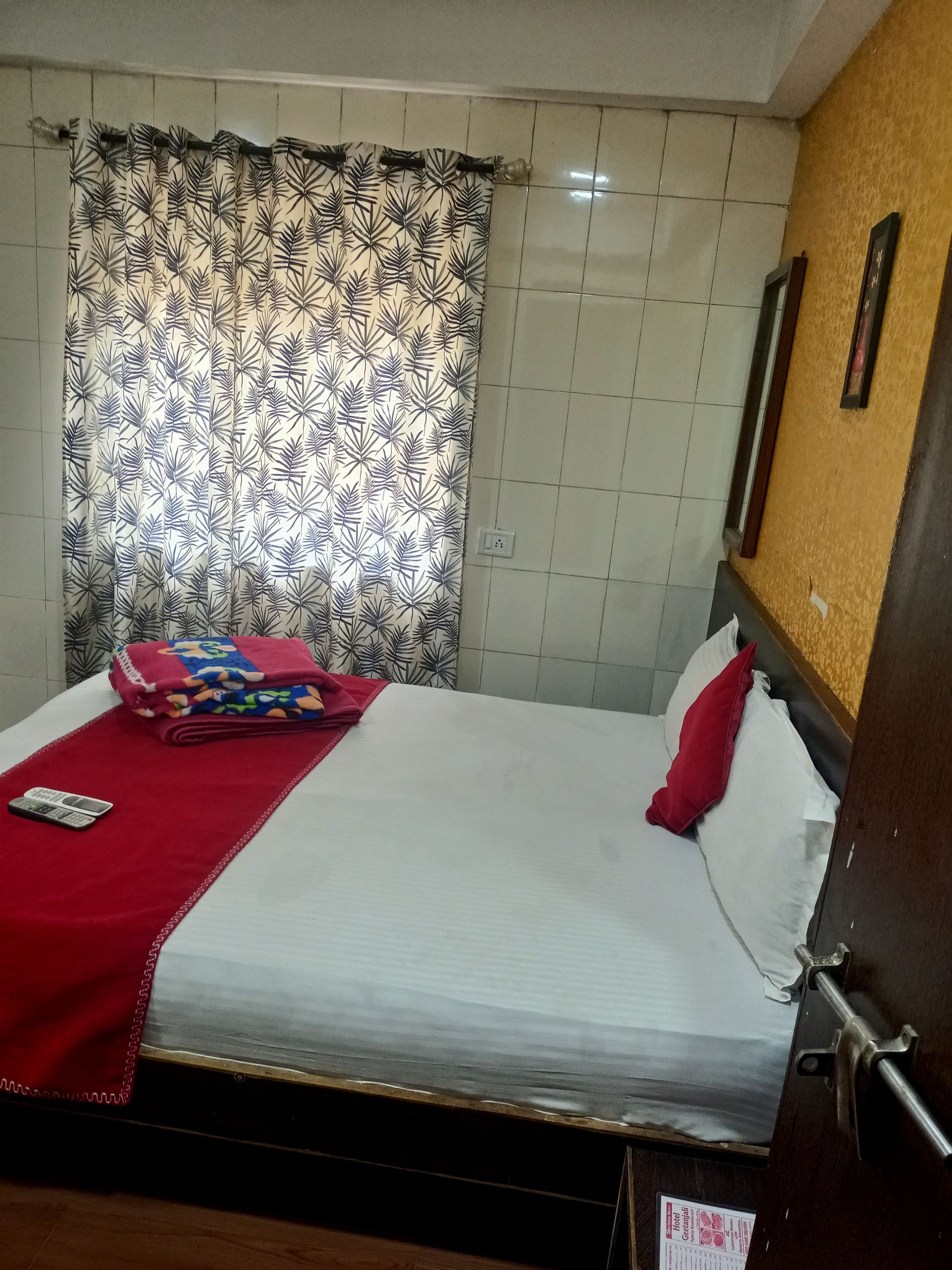 Hotel Geetanjali St Bus Stand Panvel AC Room 20