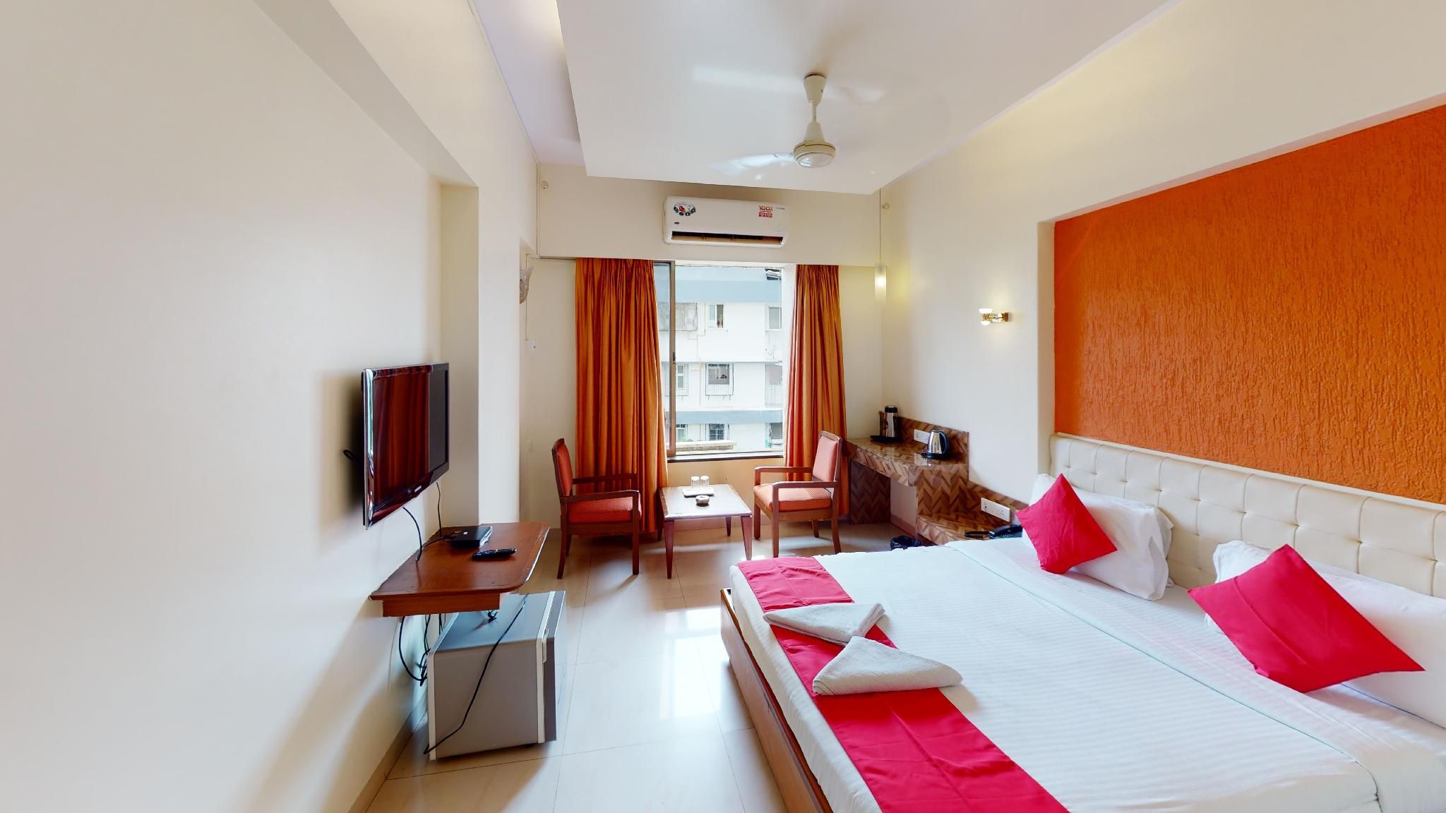 Hotel Dhiraj Deluxe Room