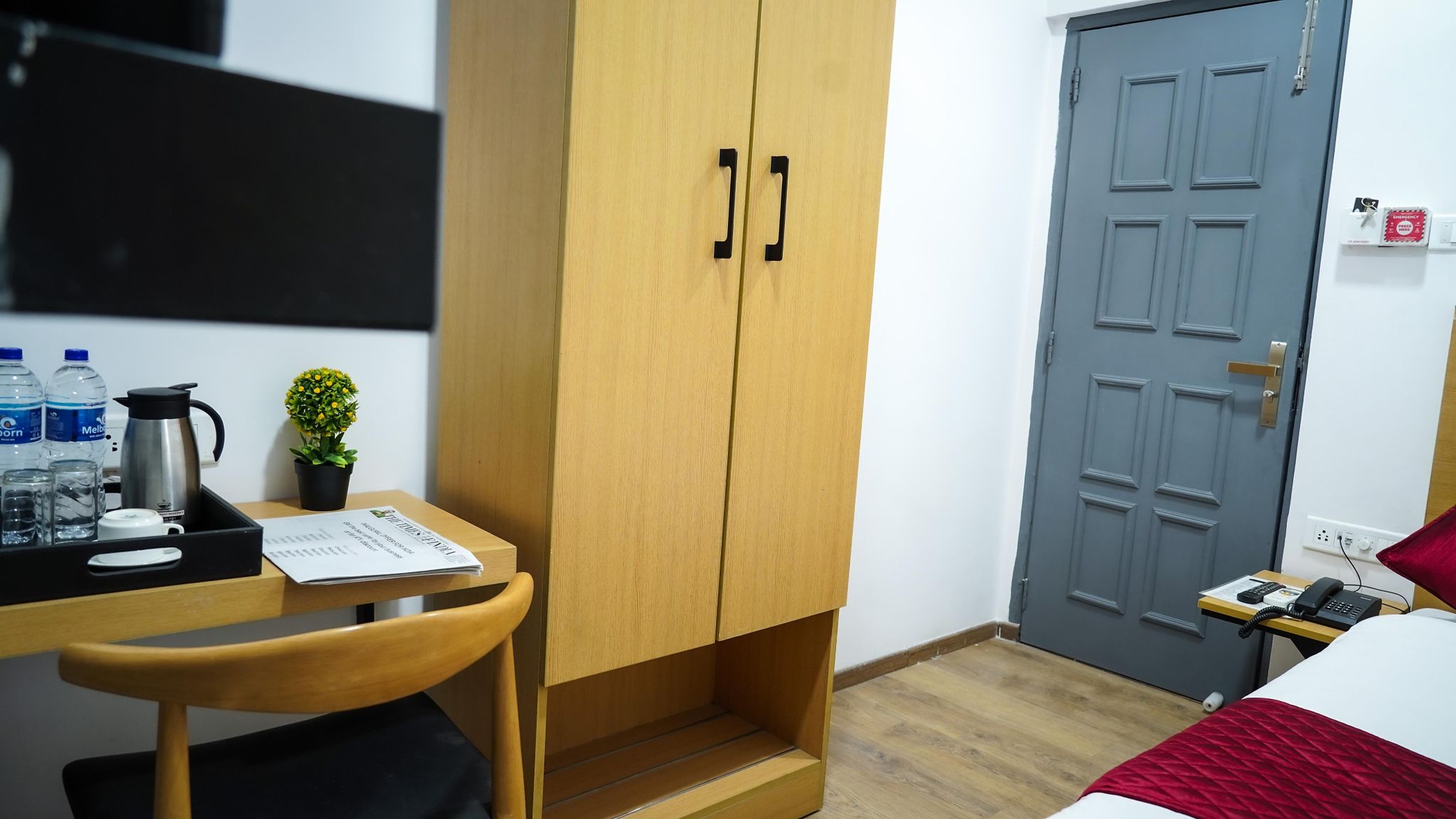 Hotel Highway Residency - Near Mumbai Airport Deluxe Single Room 3