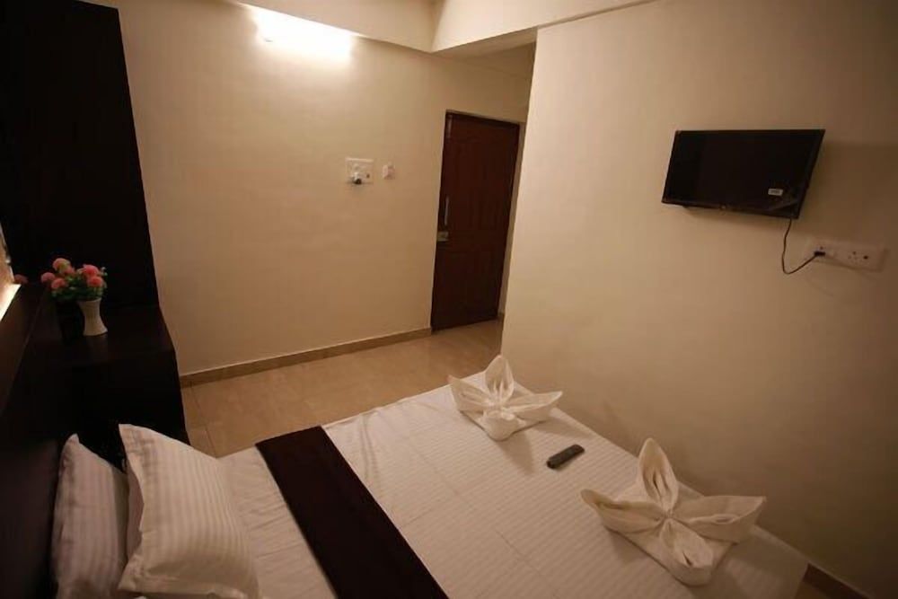 undefined Hotel Mahalaxmi 10