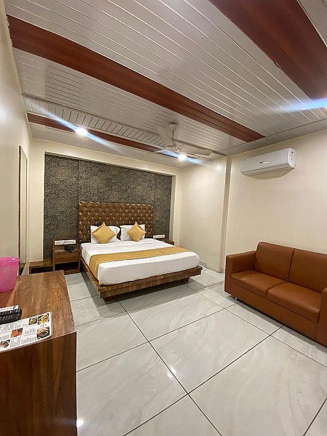 Pearl View - Near US Embassy BKC Deluxe Room 2