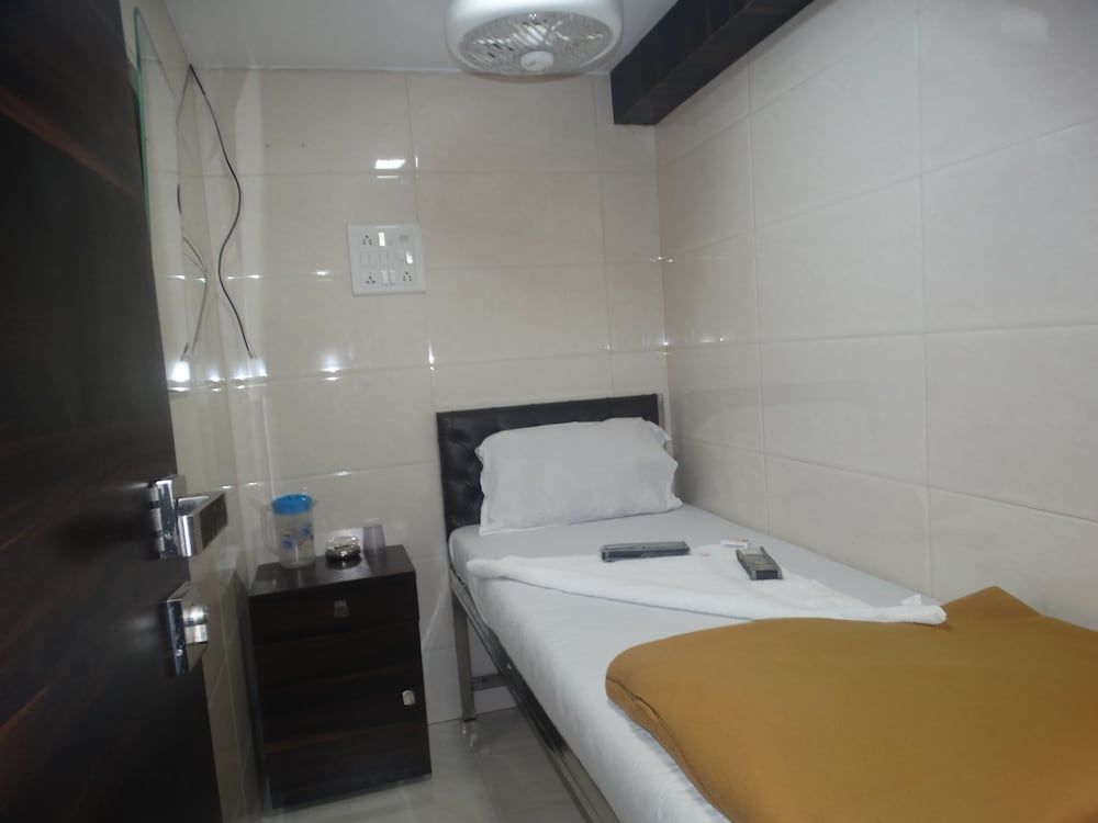 undefined Hotel Qamar 9