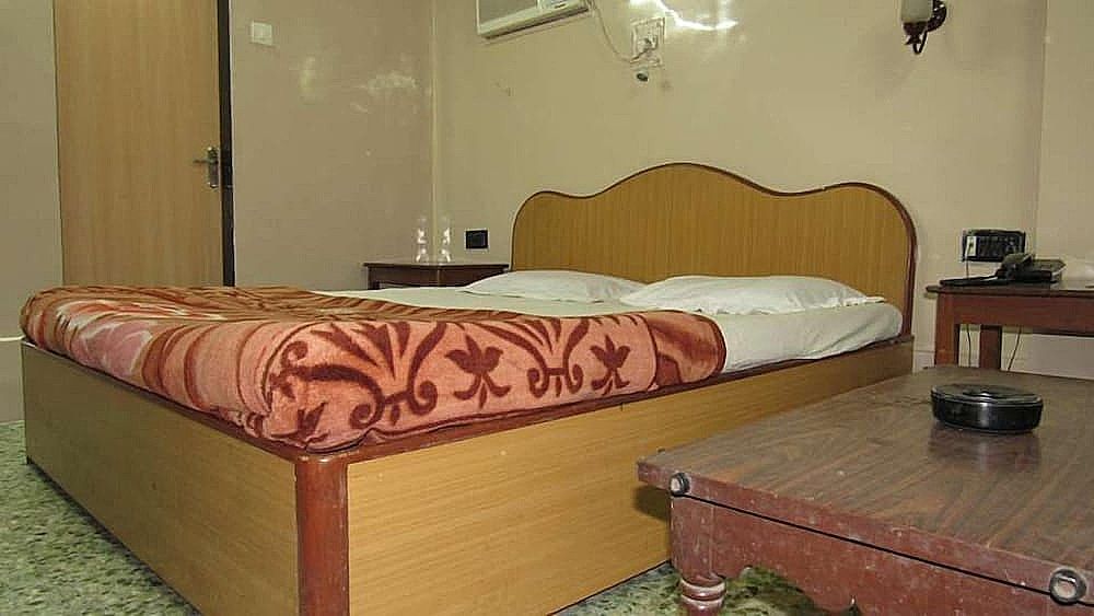 OYO 89070 Hotel Rajdoot Classic