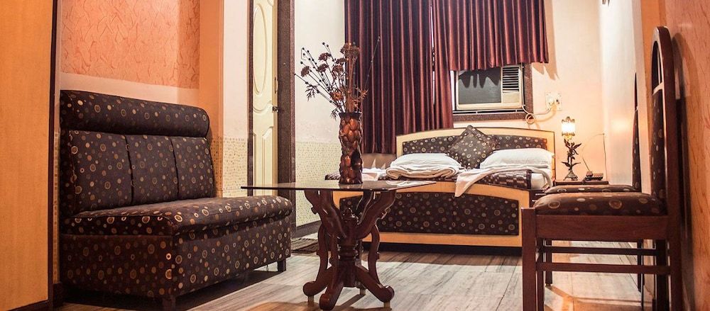 undefined Hotel Rex Plaza 3