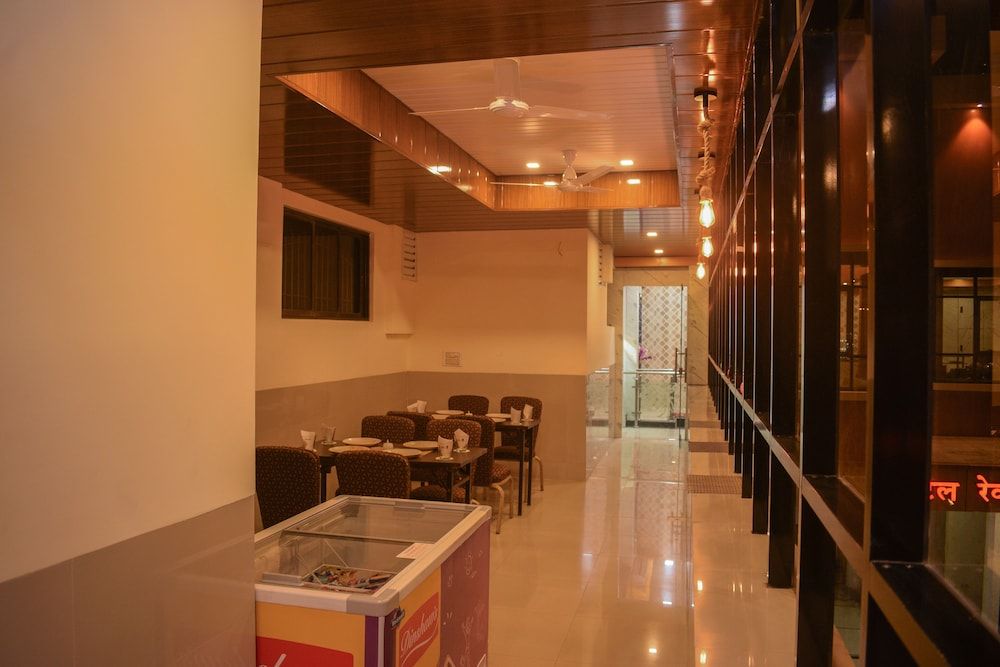 undefined Hotel Rex Plaza 2