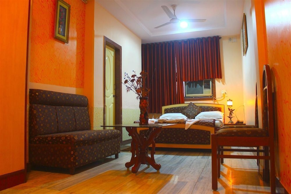 undefined Hotel Rex Plaza 8
