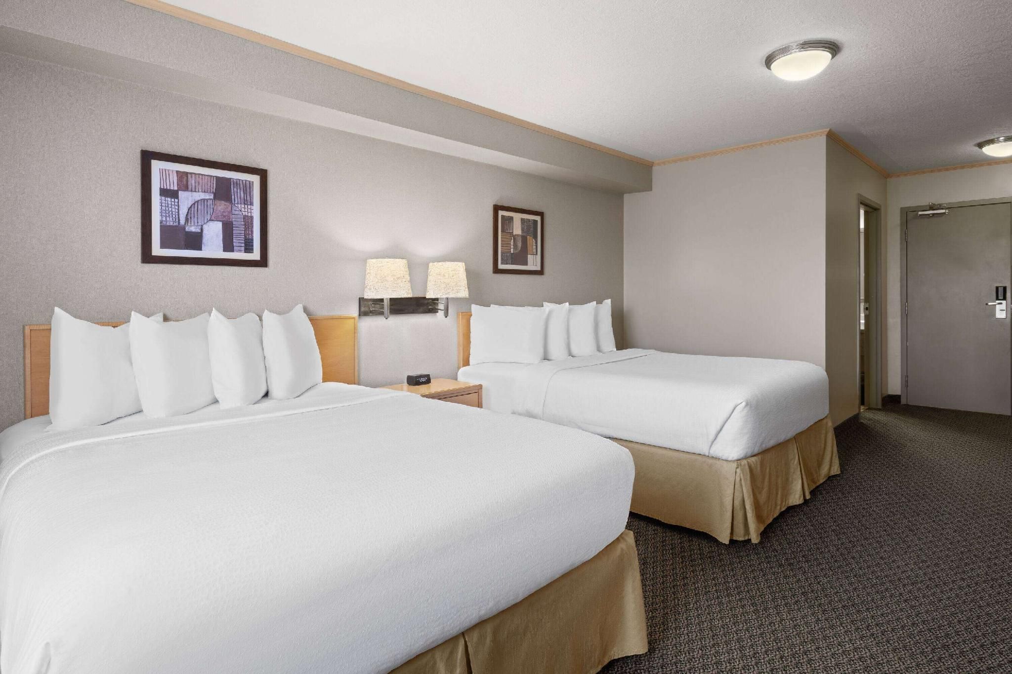 2 Queen Beds, Superior Room, Non-Smoking