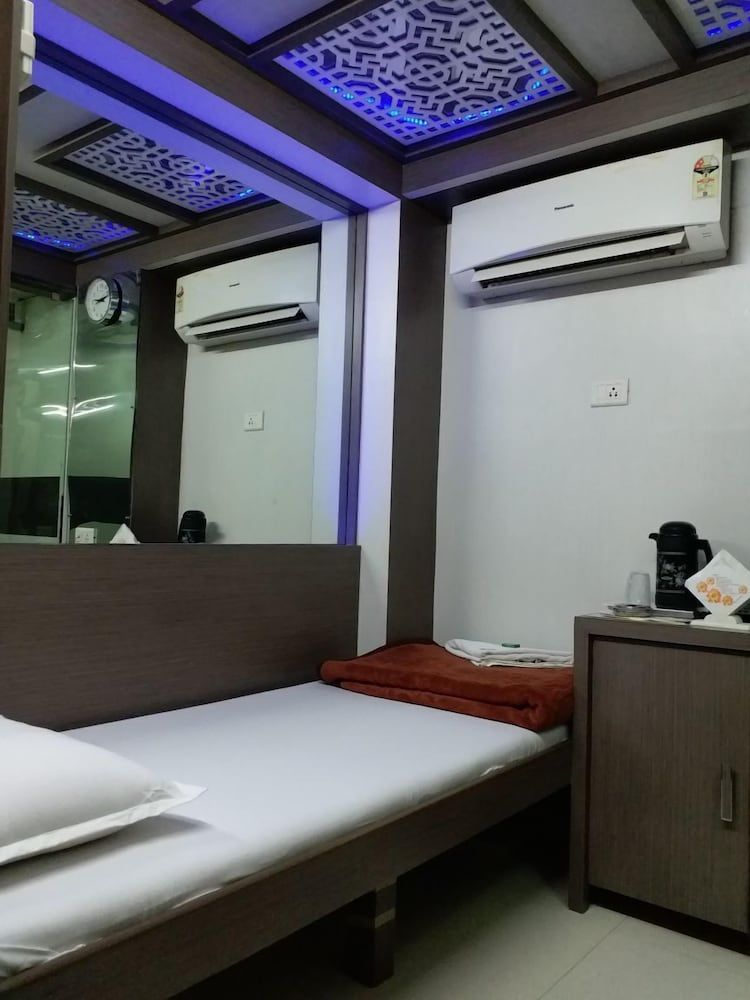 Nice Guest House