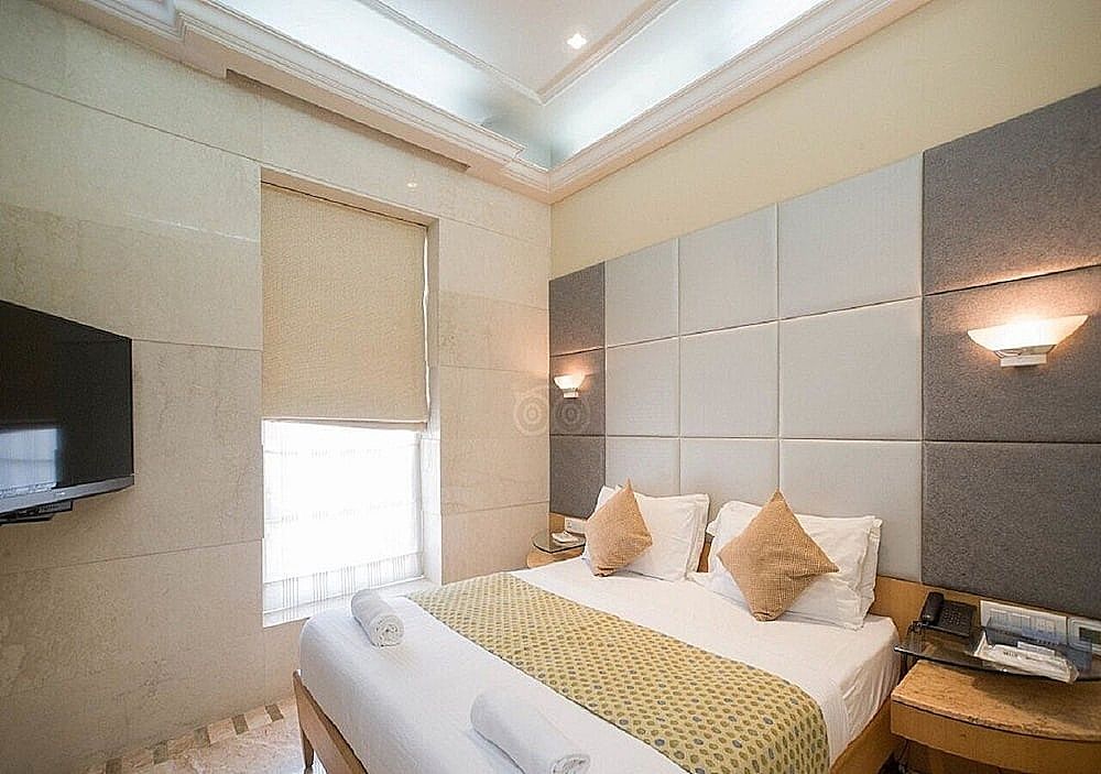 Regent Hotel ( Colaba ) Deluxe Double Room 2