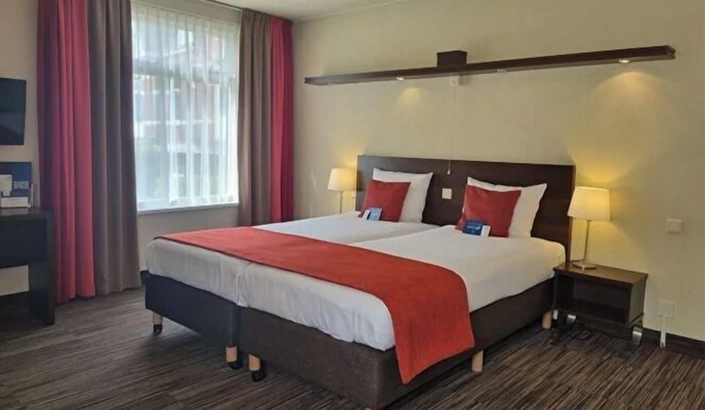 Amrâth Hotel Media Park Hilversum Quadruple Room 2