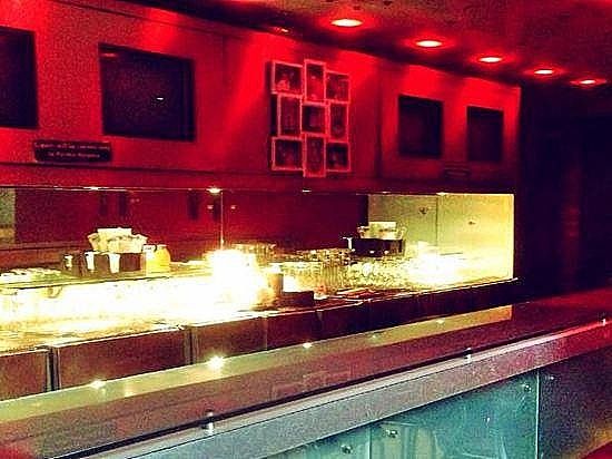 undefined Royal Inn 8