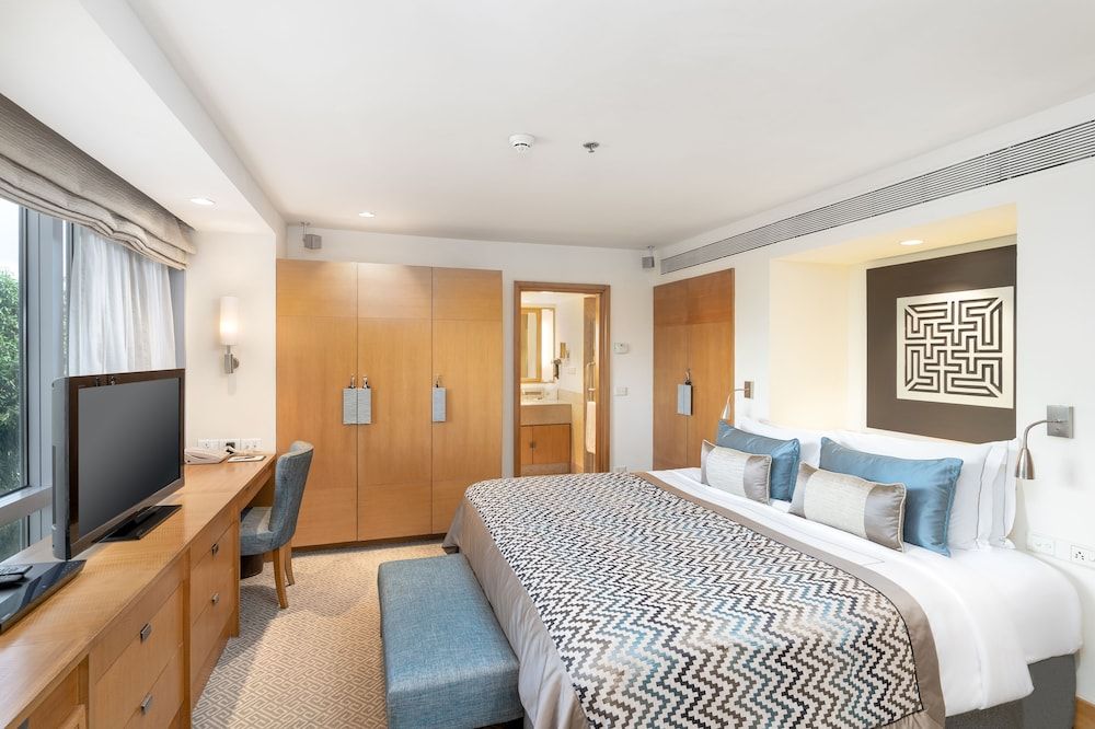 undefined Taj Wellington Mews Mumbai 5