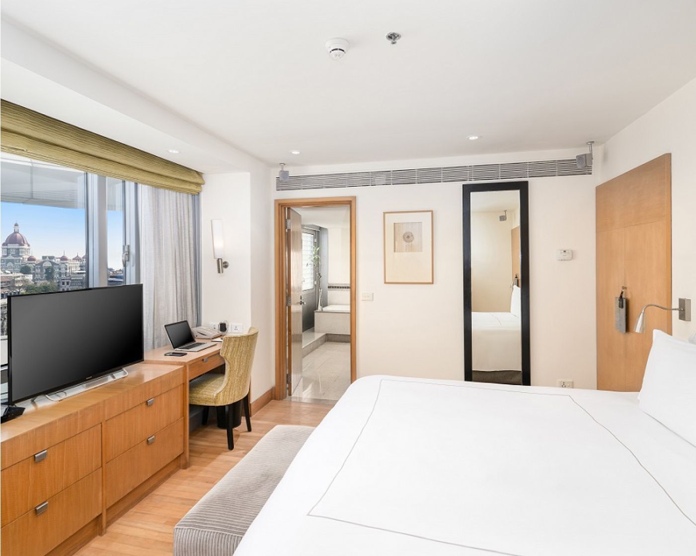 TWO BEDROOM APARTMENT SEA VIEW