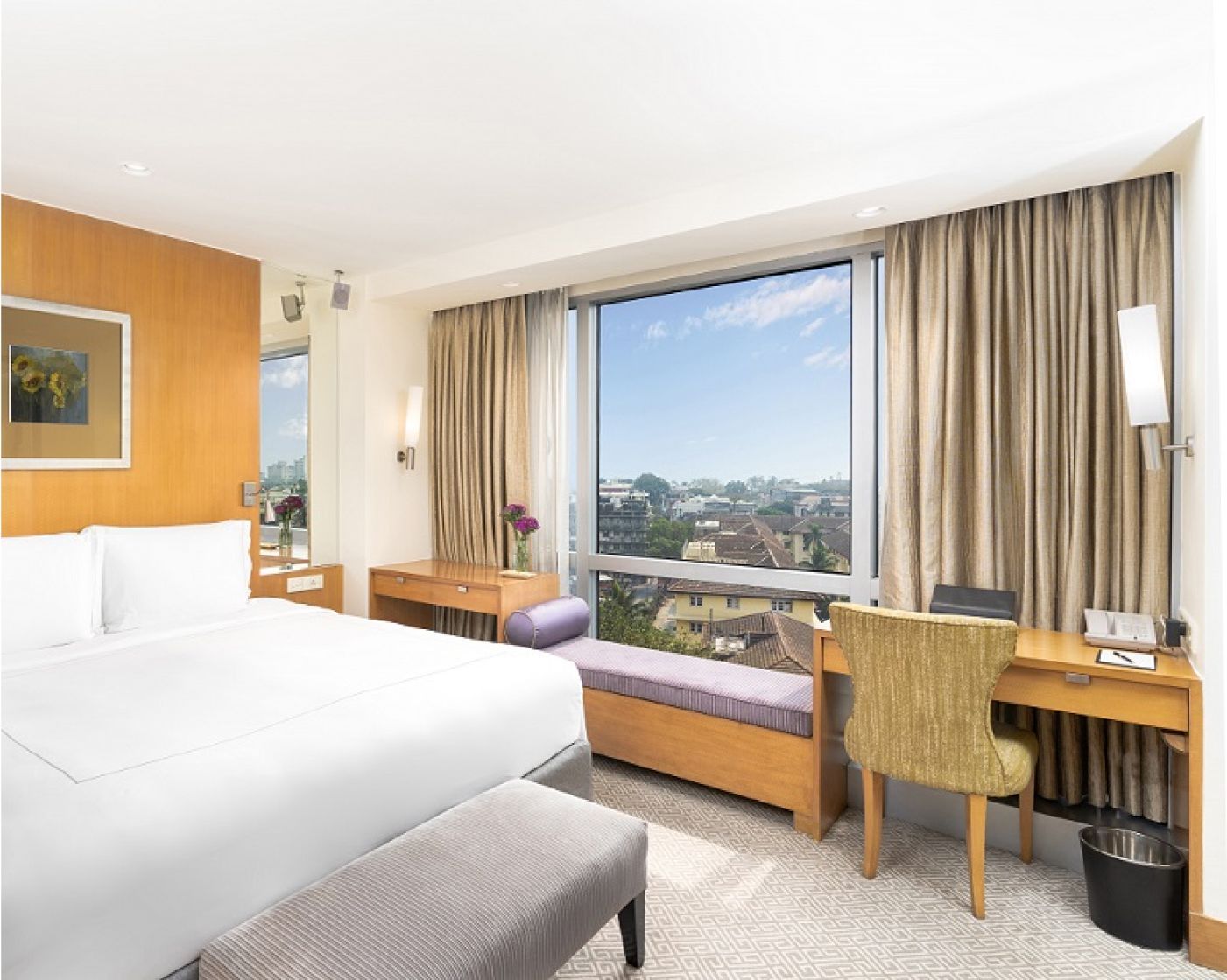 STUDIO APARTMENT CITY VIEW
