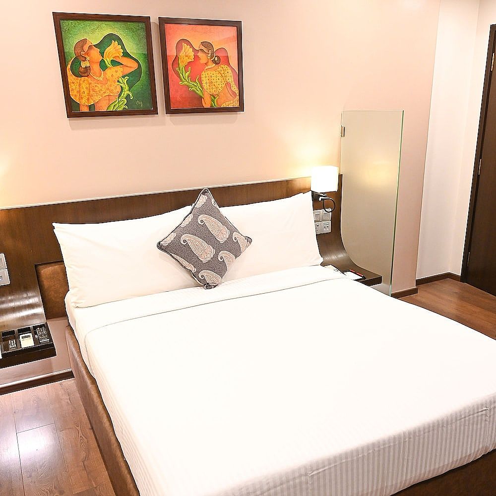 The Shalimar Hotel Smart Room 6
