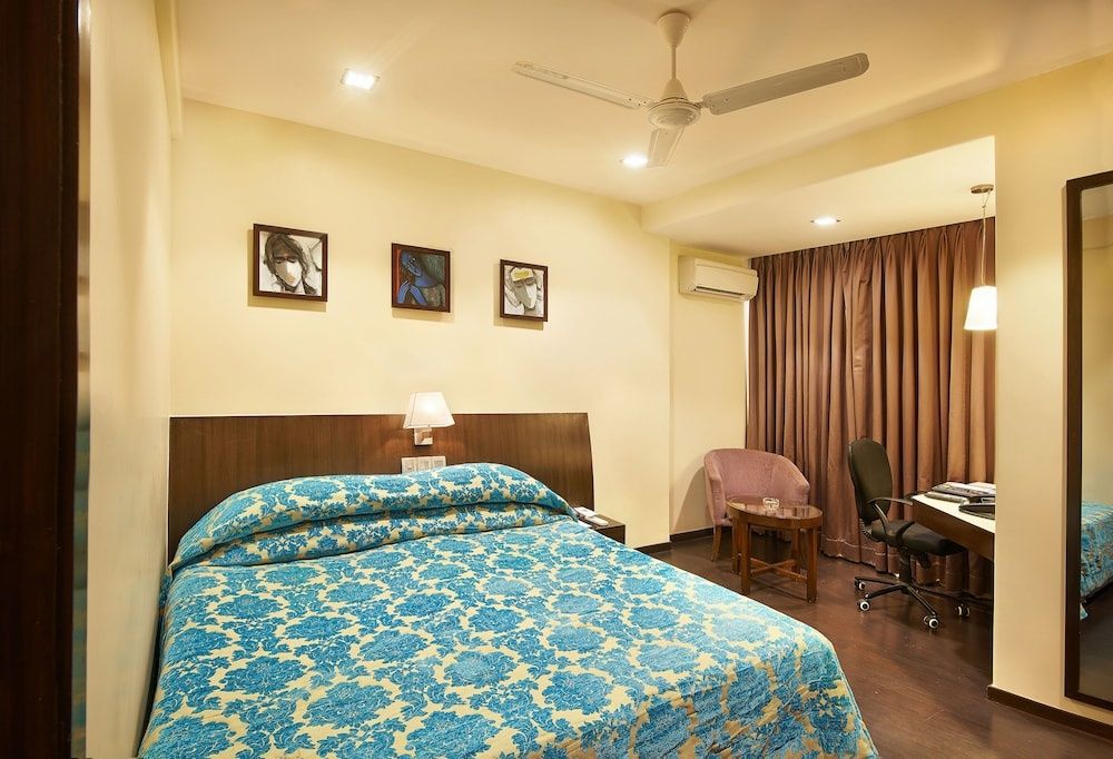 The Shalimar Hotel Smart Room 2