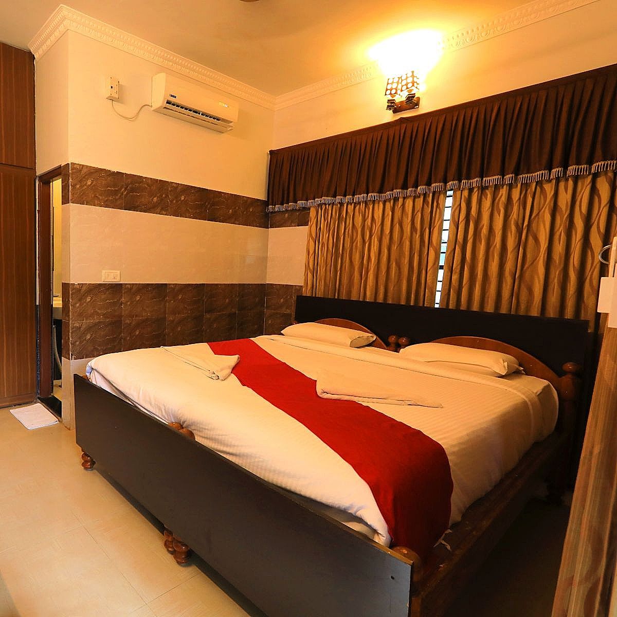 Jal Mahal Resort and Spa Executive king 2