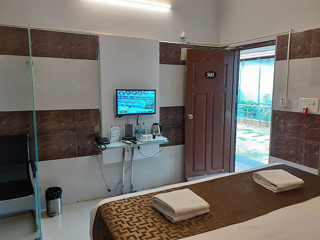 Jal Mahal Resort and Spa Executive king 3