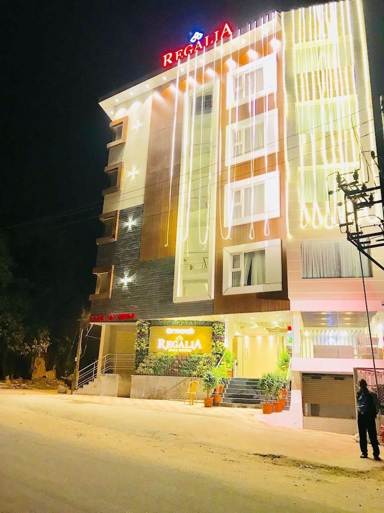 undefined Regalia Inn & Suites 2